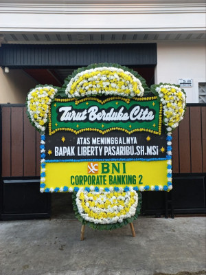 Papan Bunga Duka di Kubu Tanjung